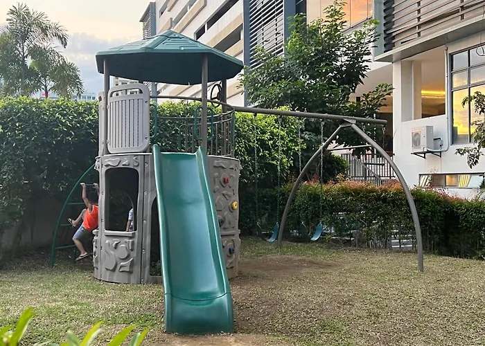 Luxury Pet Friendly Large 1bedroom W Balcony 3*